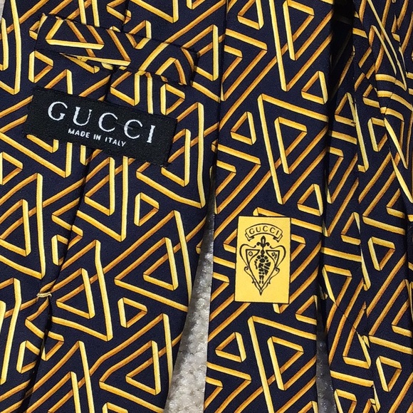 New, never worn Gucci made in Italy - Picture 7 of 8